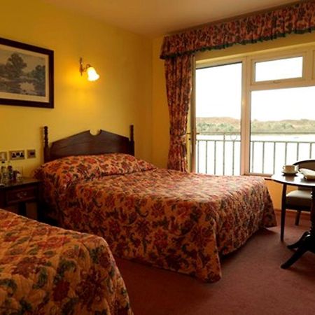 Pontoon Bridge Hotel Foxford Szoba fotó